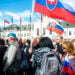 Na snímke úèastníci protestu proti oèkovaniu a vláde SR pred Prezidentským palácom 1. septembra 2021 v Bratislave. FOTO TASR - Jakub Kotian