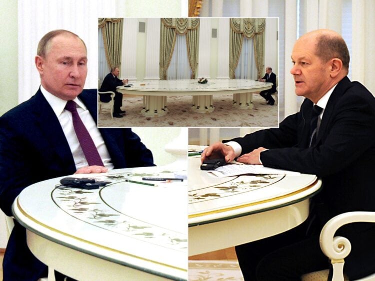„To, čo sa teraz deje v Donbase, je genocída.“ Putin sa vyjadril k možnosti uznania DĽR a LĽR. „To bude katastrofa,“ odpovedal mu Scholz