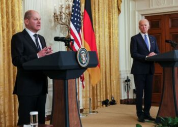 U.S. President Joe Biden holds a joint news conference with German Chancellor Olaf Scholz at the White House in Washington, U.S. February 7, 2022. REUTERS/Leah Millis - RC24FS9Q9IAA
