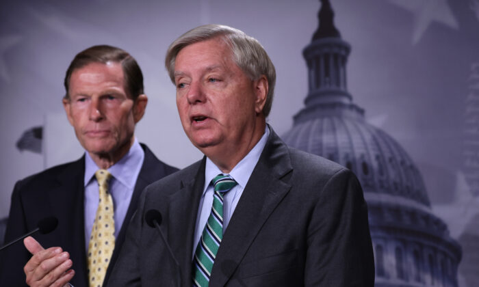WASHINGTON, DC - SEPTEMBER 14: U.S. Sen. Lindsey Graham (R-SC) (R) and Sen. Richard Blumenthal (D-CT) (L) speak to members of the press during a news conference at the U.S. Capitol September 14, 2022 in Washington, DC. The senators held a news conference on designating Russia as a state sponsor of terrorism. (Photo by Alex Wong/Getty Images)
