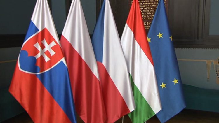 V4 na pokraji rozpadu – Maďarsku hrozí vylúčenie