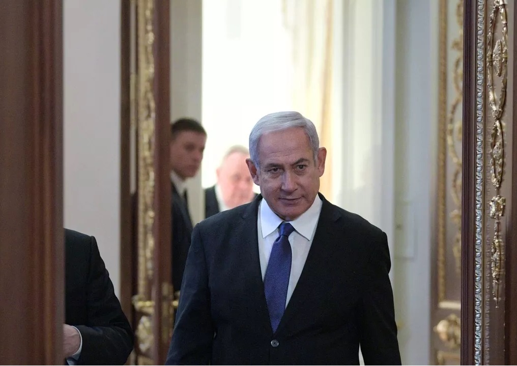 V Izraeli vyhlásili generální stávku. Premiér Netanjahu pozastavil soudní reformu, která byla příčinou obrovských nepokojů, hrozí rozpad vlády