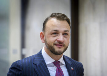 Na snímke minister vnútra SR Matúš Šutaj Eštok (Hlas-SD) prichádza na 17. rokovanie vlády SR v Bratislave 21. februára 2024. FOTO TASR - Jaroslav Novák
